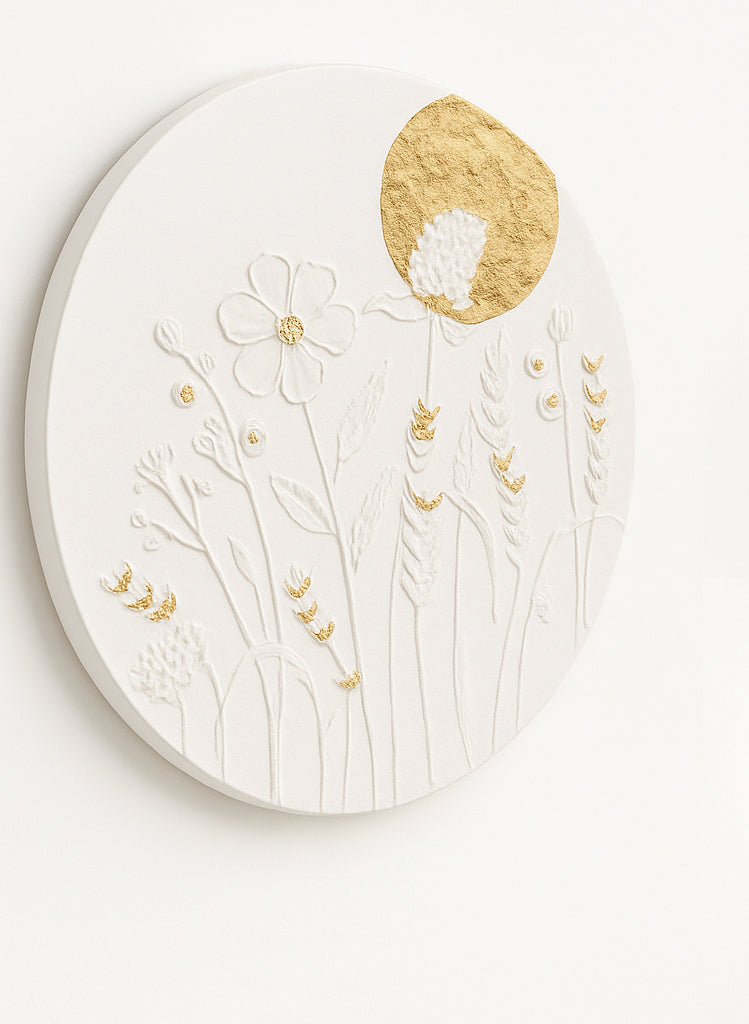 Modern round wall decor with flowers