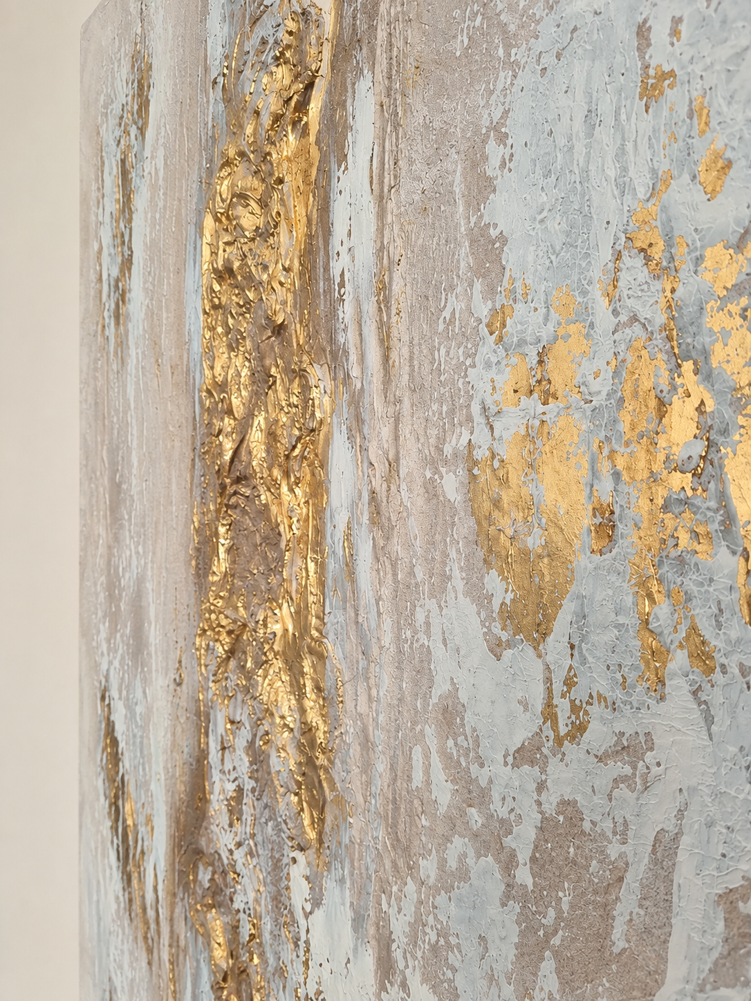 Whispers of Gold – Premium Home Decor Art 100 × 76 cm